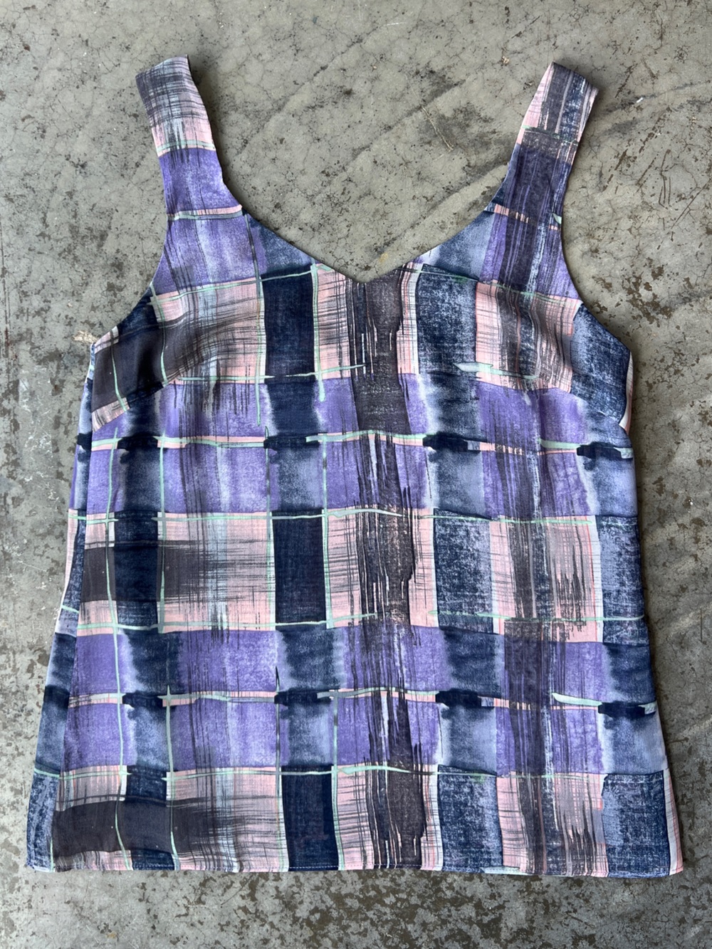 CAbi Quiz Top Size S 4361 Purple Abstract Plaid Sleeveless V-Neck Blouse Tank